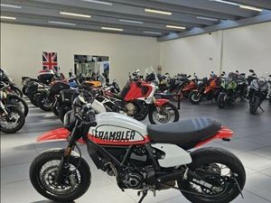 DUCATI SCRAMBLER URBAN MOTARD