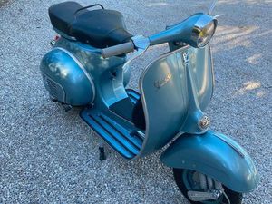 VESPA 125 GT 1962 ACMA ENTIEREMENT RENOVÉE