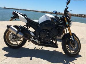 YAMAHA FZ8