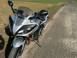 YAMAHA FZ6 S2 2010 - EXCELLENT ÉTAT - RÉVISIONS OK