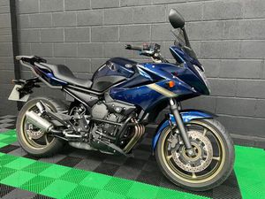 2010 YAMAHA XJ6 DIVERSION S A VENDRE