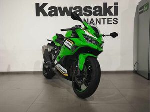 KAWASAKI ZX-4RR 400 CM3
