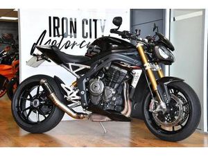 TRIUMPH SPEED TRIPLE 1200 RS