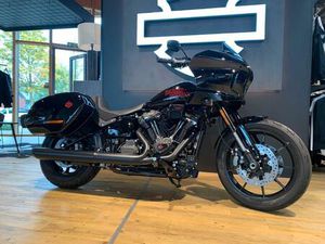 HARLEY-DAVIDSON FXLRST SOFTAIL LOW RIDER ST 117