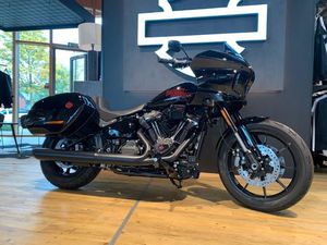 HARLEY-DAVIDSON FXLRST SOFTAIL LOW RIDER ST 117