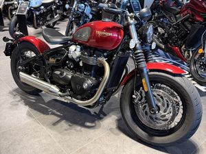 BONNEVILLE 1200 BOBBER SPECIAL EDITION