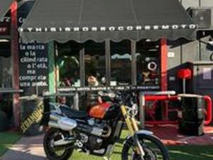 TRIUMPH SCRAMBLER 1200 XE