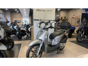 VENDO APRILIA SCARABEO 200 (2007 - 11) USATA A RENDE (CODICE 9853395) - MOTO.IT