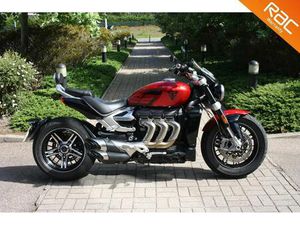 TRIUMPH ROCKET III TOURING