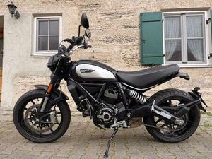 DUCATI SCRAMBLER ICON DARK A2 48 PS 1. HAND 3950 KM