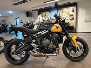 TRIUMPH TRIDENT 660 MODELL 2025 - VORFÜHRER