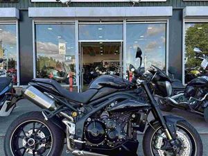 TRIUMPH SPEED TRIPLE 1050 S