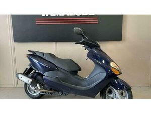 VENDO YAMAHA MAJESTY 125 (2000 - 06) USATA A RAVENNA (CODICE 9853406) - MOTO.IT