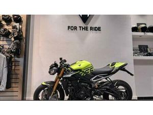 VENDO TRIUMPH STREET TRIPLE 765 MOTO2 EDITION (2023 - 24) USATA A ROMA (CODICE 9852798) - MOTO.IT