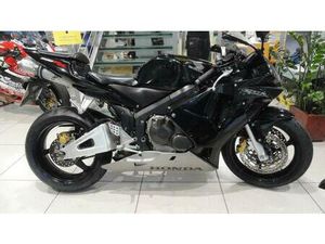 VENDO HONDA CBR 600 RR (2003 - 04) USATA A NICHELINO (CODICE 9852580) - MOTO.IT