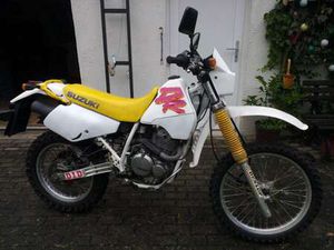 SUZUKI DR 350