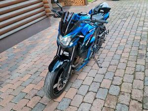 SUZUKI GSX S 750
