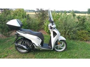 HONDA SH 125, NEUZUSTAND,WINDSCHILD,TOPCASE,!!!!!!!!!!!!!!!!!!!!!