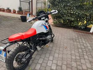 BMW R NINE T / UNIT GARAGE