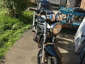 À VENDRE 1200 CC BANDIT DE 97