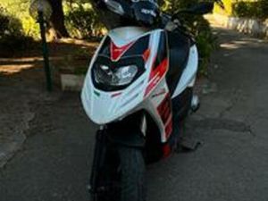 APRILIA SR 50 MOTARD