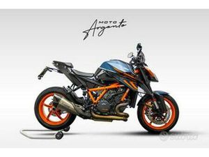 KTM 1290 SUPER DUKE R