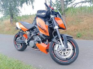KTM SUPER DUKE 990