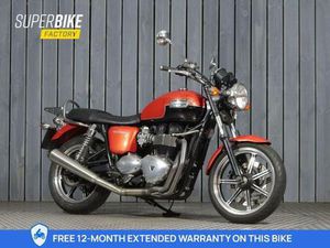 TRIUMPH BONNEVILLE 900