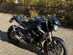 TRIUMPH STREET TRIPLE 765 RS INKL. ARROW