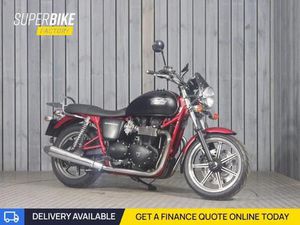 TRIUMPH BONNEVILLE 900