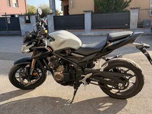 HONDA CB 500 F