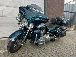 HARLEY-DAVIDSON ELECTRA GLIDE FLHTCSE2 SCREAMIN EAGLE 1700 CC