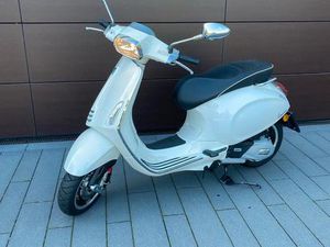 VESPA PIAGGIO SPRINT 125 CCM ABS INNOCENZA WEIß LEICHTKRAFTROLLER