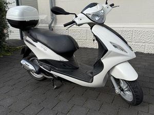 PIAGGIO FLY 125 CCM - TOP GEPFLEGT, TÜV NEU, NUR 4.699 KM