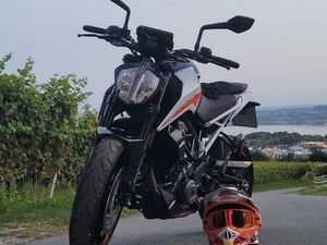 KTM 390 DUKE EZ. 2024