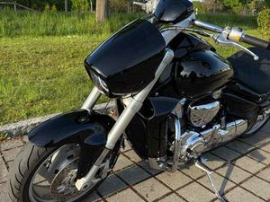 SUZUKI INTRUDER M