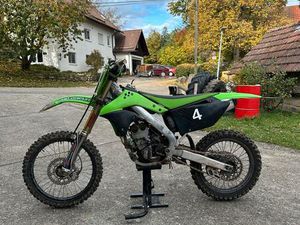 KAWASAKI KX-F 250 4 TAKT MOTOCROSS