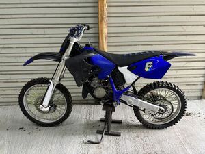 YAMAHA YZ 125CMM BRATKÓW