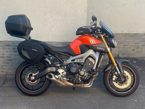 YAMAHA MT09 RN29 | WENIG KILOMETER