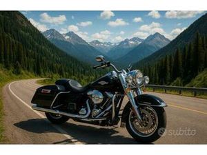 HARLEY-DAVIDSON ROAD KING