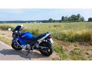 SUZUKI GSX 650F
