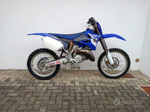 YAMAHA YZ 125
