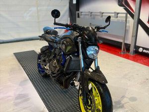 YAMAHA MT-07 | AKRAPOVIC | HU 08/2027 | A2 EINGETRAGEN | ZUBEHÖR