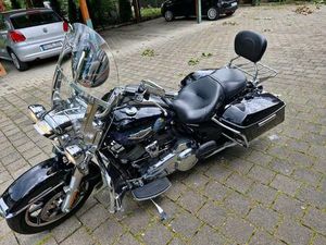 HARLEY-DAVIDSON ROAD KING