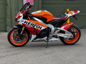 HONDA CBR1000RR FIREBLADE REPSOL EDITION