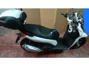 VENDO PIAGGIO CARNABY CRUISER 300 (2008 - 13) USATA A PERUGIA (CODICE 9854445) - MOTO.IT