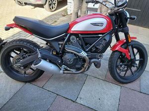 DUCATI SCRAMBLER 800