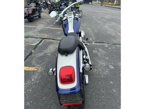 2006 HARLEY-DAVIDSON® FXSTDI