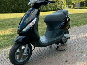PIAGGIO ZIP 2TAKT 50CC — SCOOTERS | PEUGEOT — MARKTPLAATS