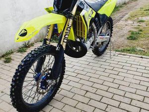 YAMAHA YZ 250
